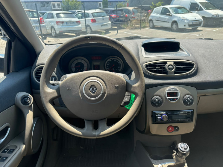 Renault Clio 1.4 16V 100 CV PRIVILLEGE