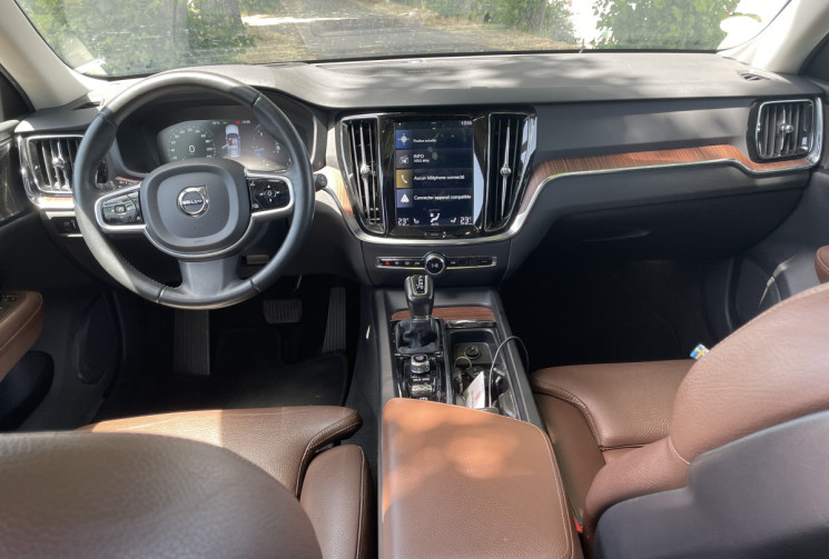 Volvo V60 D4 II  2.0 TDI INSCRIPTION LUXE 190 / BOITE AUTO 