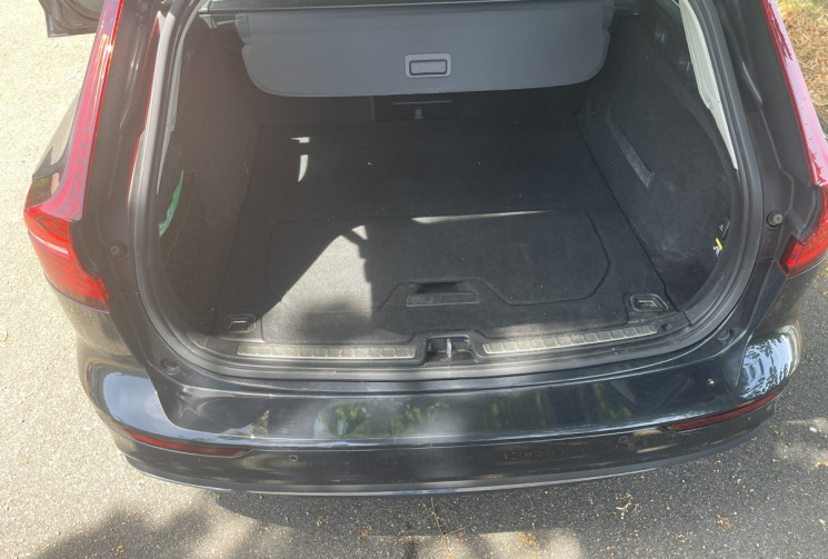 Volvo V60 D4 II  2.0 TDI INSCRIPTION LUXE 190 / BOITE AUTO 