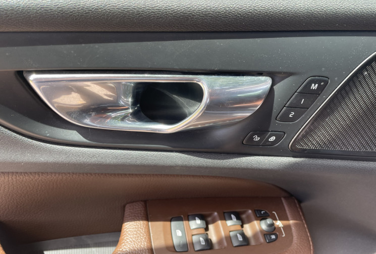 Volvo V60 D4 II  2.0 TDI INSCRIPTION LUXE 190 / BOITE AUTO 
