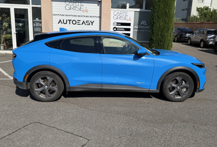 Ford MUSTANG Mach-E 269 ch Standard Range 76 kWh / 1ière main / TVA apparente