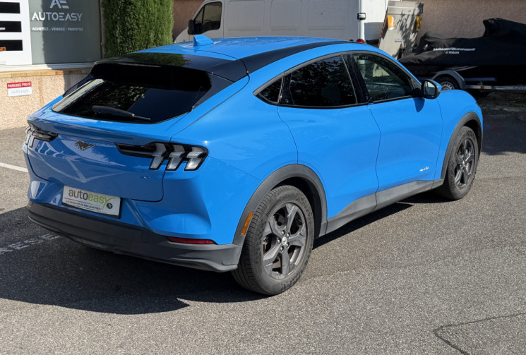Ford MUSTANG Mach-E 269 ch Standard Range 76 kWh / 1ière main / TVA apparente