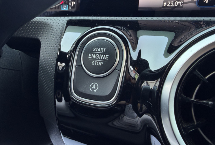 Mercedes Classe A 200d 150CH STAR EDITION / TVA / ENTRETIEN / TOIT OUVRANT / GTIE CONSTRUCTEUR