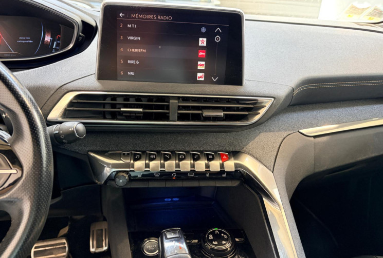 Peugeot 3008 HDI GTLINE TOIT OUVRANT PANORAMIQUE +ATTELAGE+SIEGE CHAUFFANT- 120cv