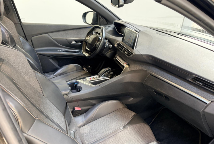 Peugeot 3008 HDI GTLINE TOIT OUVRANT PANORAMIQUE +ATTELAGE+SIEGE CHAUFFANT- 120cv