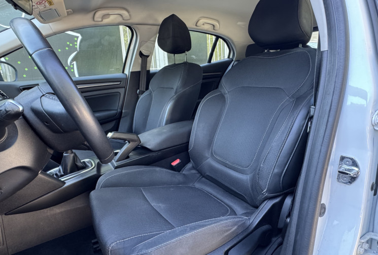 Renault Megane 4 IV BUSINESS 1.5 dCi 115 / Carplay / Entretien complet / Revision et Distrubtion OK