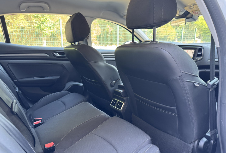 Renault Megane 4 IV BUSINESS 1.5 dCi 115 / Carplay / Entretien complet / Revision et Distrubtion OK