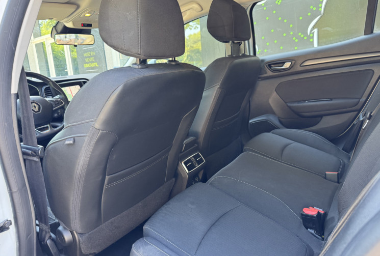 Renault Megane 4 IV BUSINESS 1.5 dCi 115 / Carplay / Entretien complet / Revision et Distrubtion OK