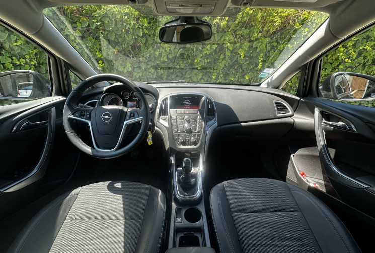 Opel Astra 1.6 CDTI FAP Cosmo ecoFLEX