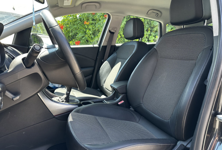 Opel Astra 1.6 CDTI FAP Cosmo ecoFLEX