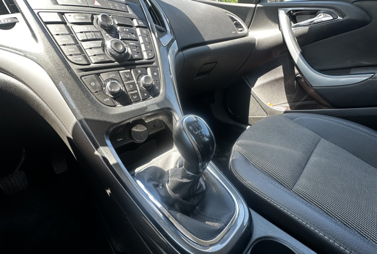 Opel Astra 1.6 CDTI FAP Cosmo ecoFLEX