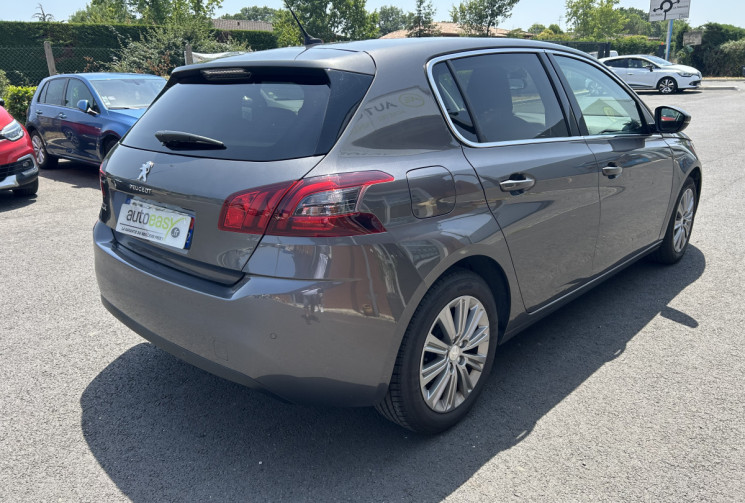 Peugeot 308 1.5 BlueHdi 130 cv Allure 