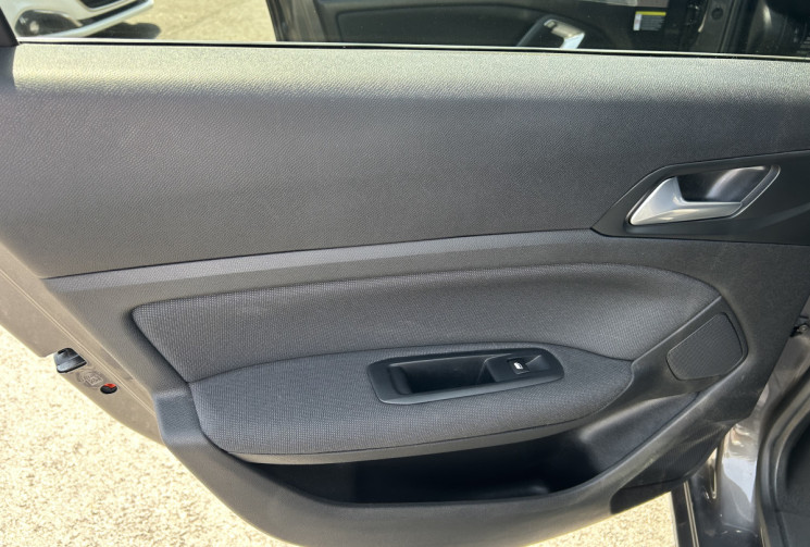 Peugeot 308 1.5 BlueHdi 130 cv Allure 
