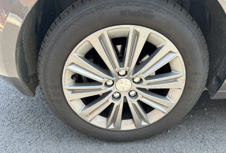 Peugeot 308 1.5 BlueHdi 130 cv Allure 