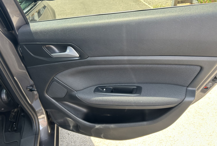 Peugeot 308 1.5 BlueHdi 130 cv Allure 