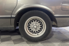 BMW SERIE 7 BMW 728 Carburateur – Édition rare de collection (1978 / immatriculée 1980)