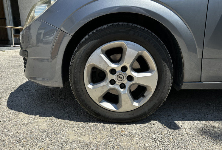 Opel Astra 1.6 Twinport Cosmo 5p