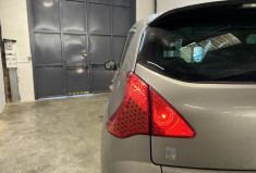 Peugeot 3008 HYBRIDE4 200 2.0 HDI 163 + 37 HY4 4x4 FELINE