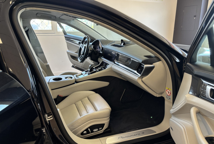 Porsche Panamera 4 E-HYBRID 2.9 DFI V6 24V 462 PLUG IN HYBRID PDK8 / PACK CHRONO
