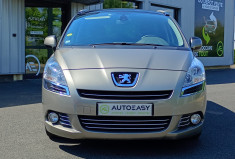Peugeot 5008  STYLE 7 places 1,6 hdi 115ch + Attelage