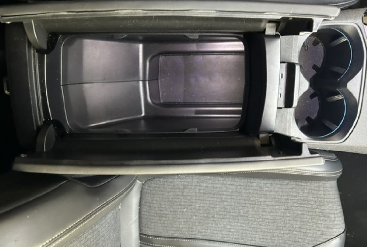 Peugeot 3008 Gt Line bva8 1.5l blue Hdi 