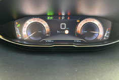 Peugeot 3008 Gt Line bva8 1.5l blue Hdi 