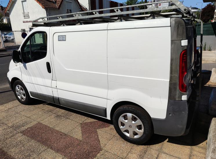 Renault Trafic II / Phase 2 L1H1 1200kg 2.0 dCi 90 cv