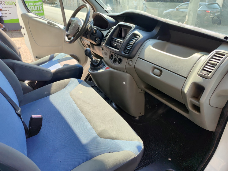 Renault Trafic II / Phase 2 L1H1 1200kg 2.0 dCi 90 cv