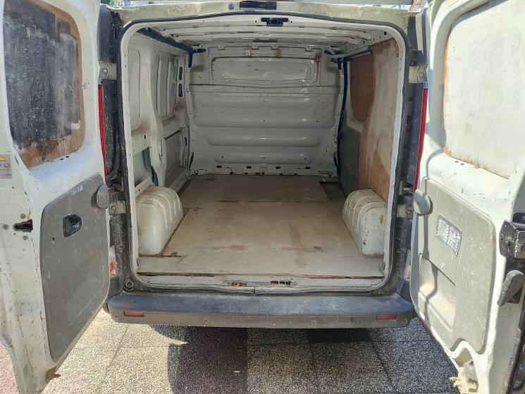 Renault Trafic II / Phase 2 L1H1 1200kg 2.0 dCi 90 cv