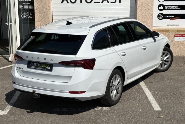 Skoda Octavia Combi 2.0 TDI 150 ch Style DSG7 / Attelage elec / 1ière main / Clim 3 zone