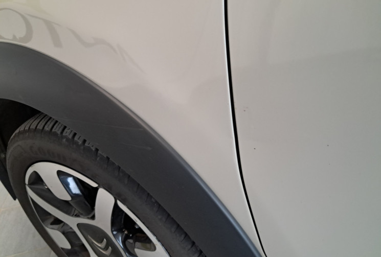 Citroën C3 III 1.2 PureTech 110 SHINE EAT6 - DISTRI OK  -  REVISEE 