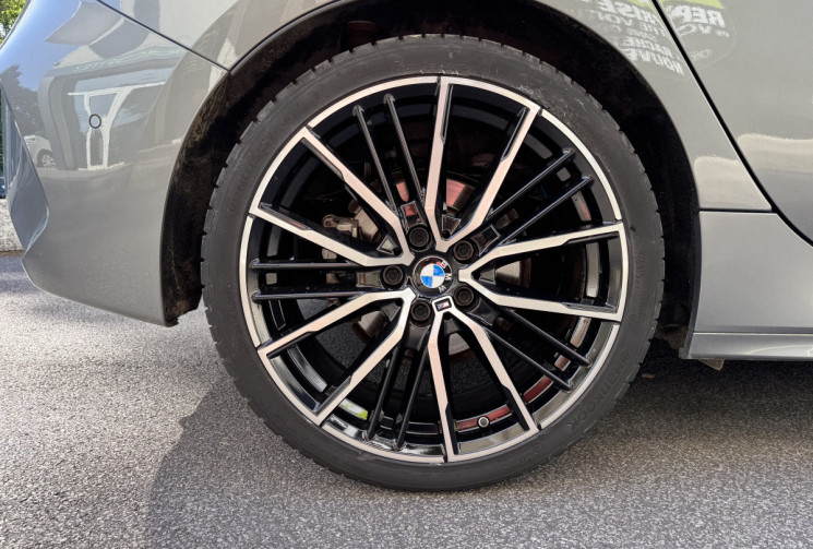 BMW Série 1 118i 136 M Sport DCT7 / Toit ouvrant / Sièges Baquet / Tête haute / Harman Kardon / TVA