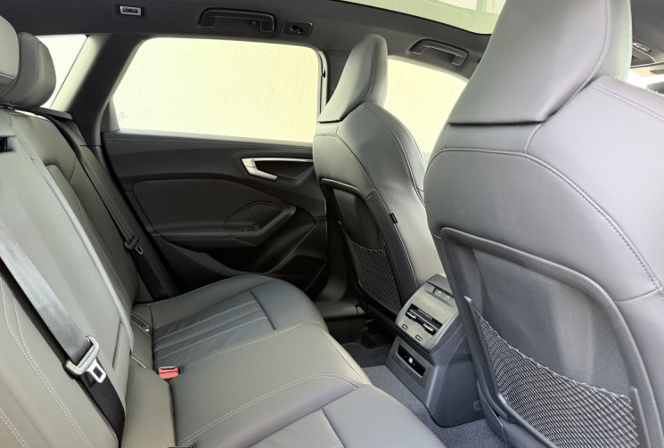 Audi A5 Avant 2.0 e-hybrid Quattro 367 S-Line S-tronic 7 * Française / Toit pano / en Stock 