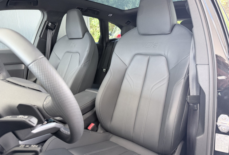 Audi A5 Avant 2.0 e-hybrid 367 S-Line Quattro S-tronic 7 * Française / Toit pano / en Stock / 