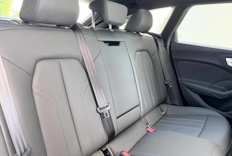 Audi A5 Avant 2.0 e-hybrid 367 S-Line Quattro S-tronic 7 * Française / Toit pano / en Stock / 