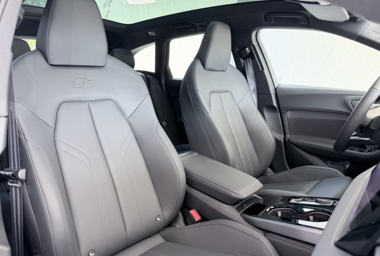 Audi A5 Avant 2.0 e-hybrid 367 S-Line Quattro S-tronic 7 * Française / Toit pano / en Stock / 