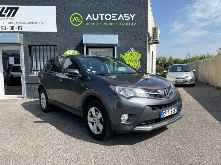 Toyota RAV4 lounge D4D 124 CV / EXCELLENT ÉTAT / SUIVI OK / BLUETOOH / GPS