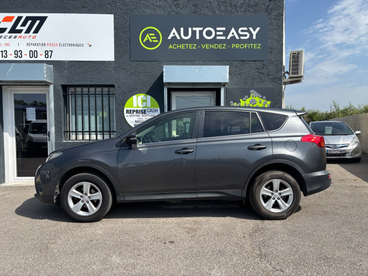 Toyota RAV4 lounge D4D 124 CV / EXCELLENT ÉTAT / SUIVI OK / BLUETOOH / GPS