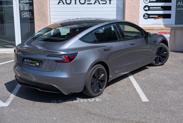 Tesla Model 3 Standard RWD 275 Ch