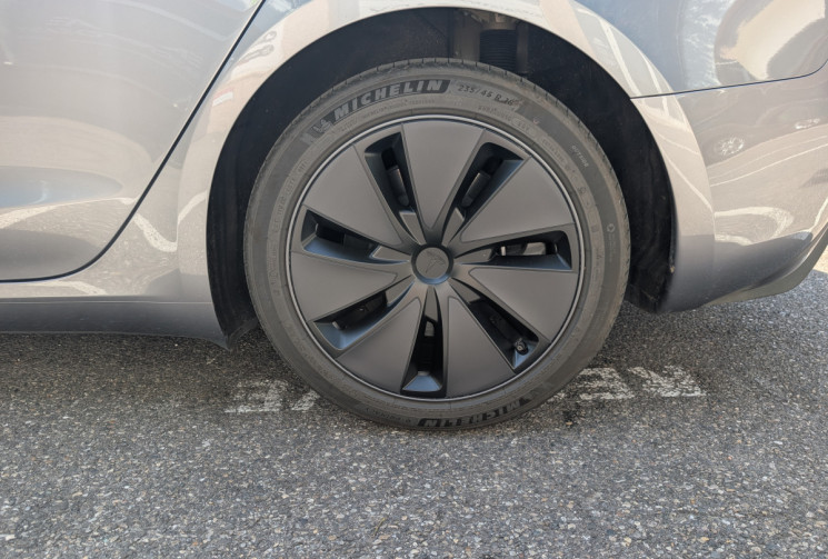 Tesla Model 3 Standard RWD 275 Ch