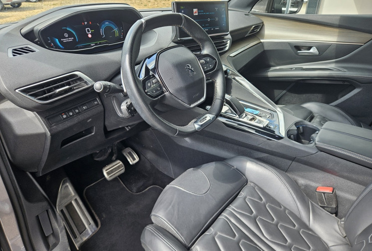 Peugeot 3008 II HYBRID4 300 EAT8 GT 4X4