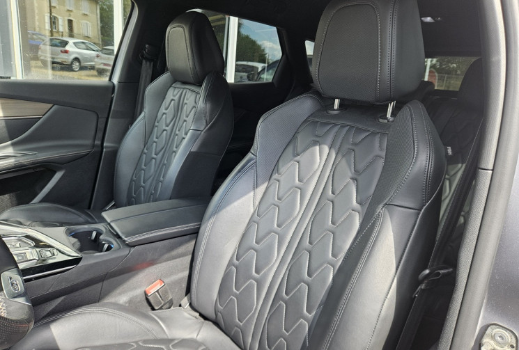 Peugeot 3008 II HYBRID4 300 EAT8 GT 4X4