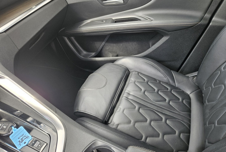 Peugeot 3008 II HYBRID4 300 EAT8 GT 4X4