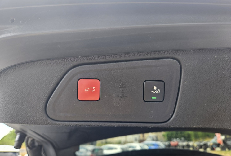 Peugeot 3008 II HYBRID4 300 EAT8 GT 4X4
