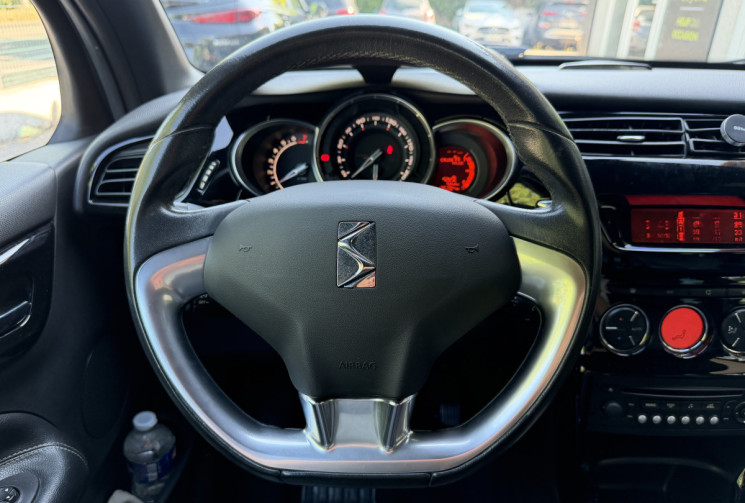 Citroën DS3 1.6 VTi 120 CHIC * CUIR * SIEGES CHAUFFANTS * CLIM AUTO * GARANTIE