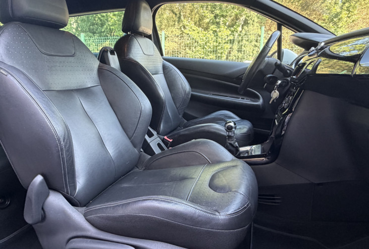 Citroën DS3 1.6 VTi 120 Chic / Cuir / Sièges Chauffants / Clim Auto / Garantie 6 Mois