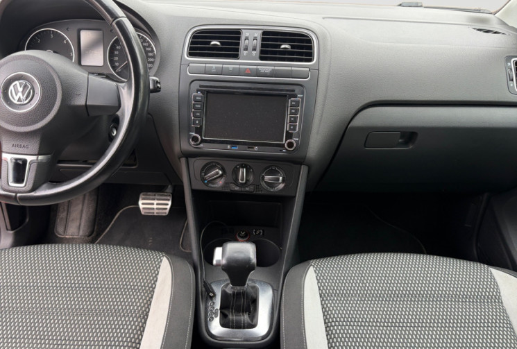 Volkswagen Polo CROSS POLO 1.6 TDI DSG7 90CH