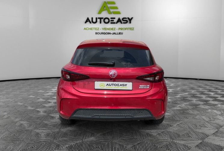 MG MG3 1.5 HYBRID / 195 CH / LUXURY 