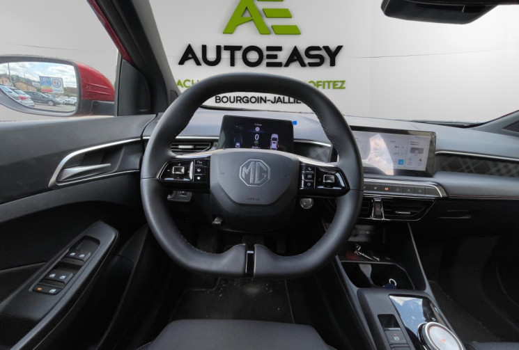 MG MG3 1.5 HYBRID / 195 CH / LUXURY 