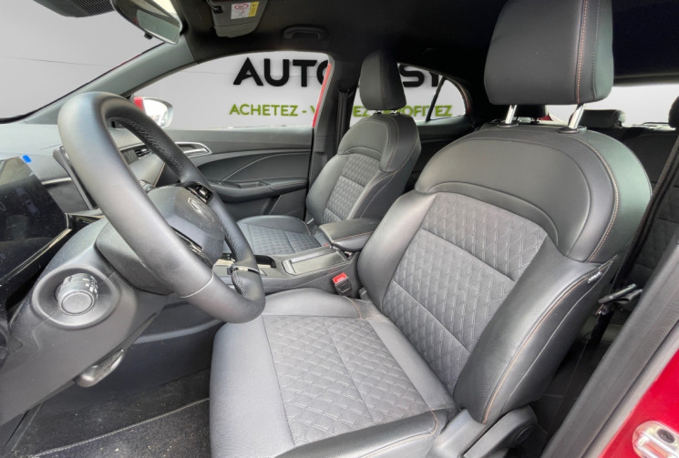 MG MG3 1.5 HYBRID / 195 CH / LUXURY 
